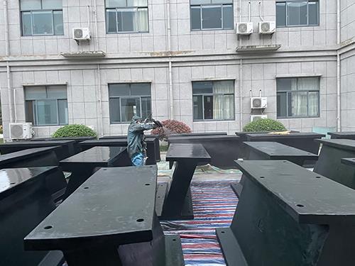 橡膠護舷噴涂聚脲
