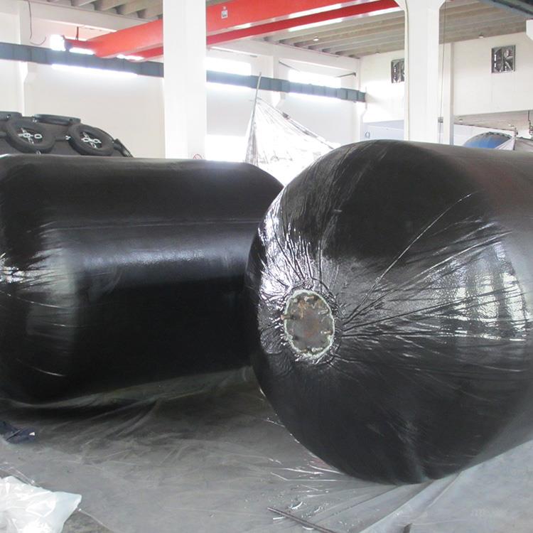 手工聚脲和聚脲噴涂的區(qū)別是什么